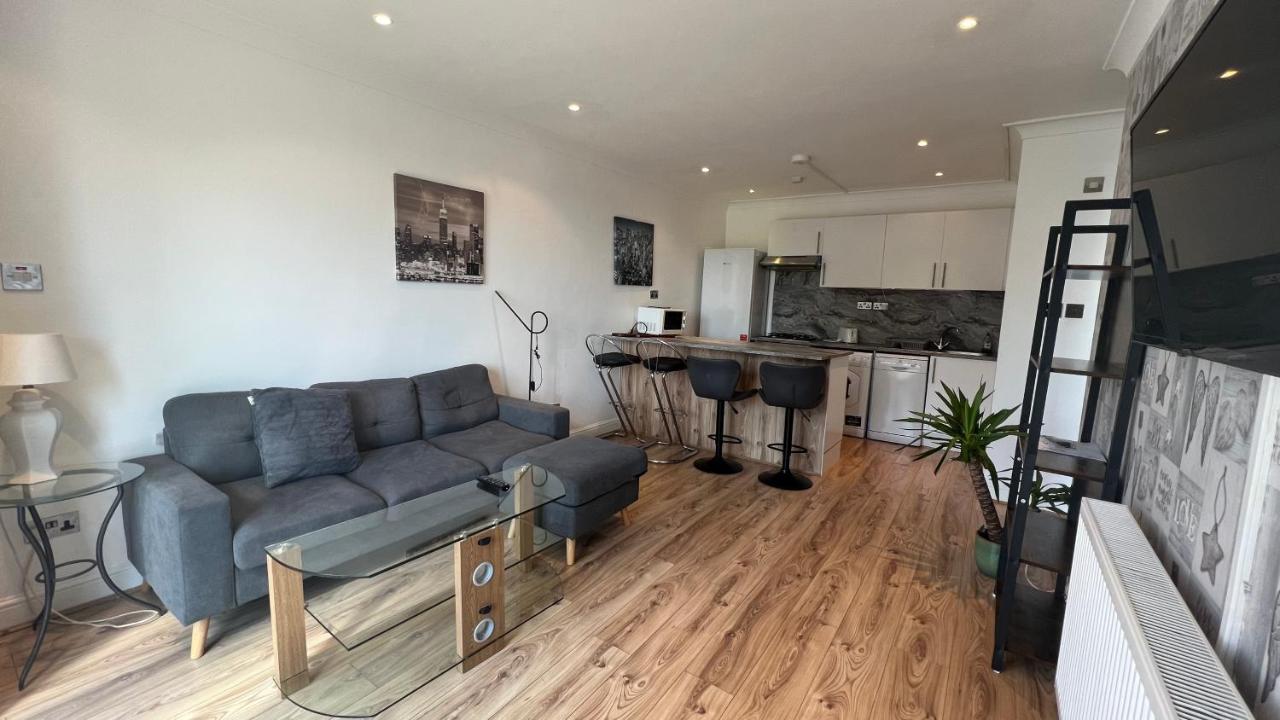 Comfy 2 Bedroom Apartments - Finchley Road, Λονδίνο Εξωτερικό φωτογραφία