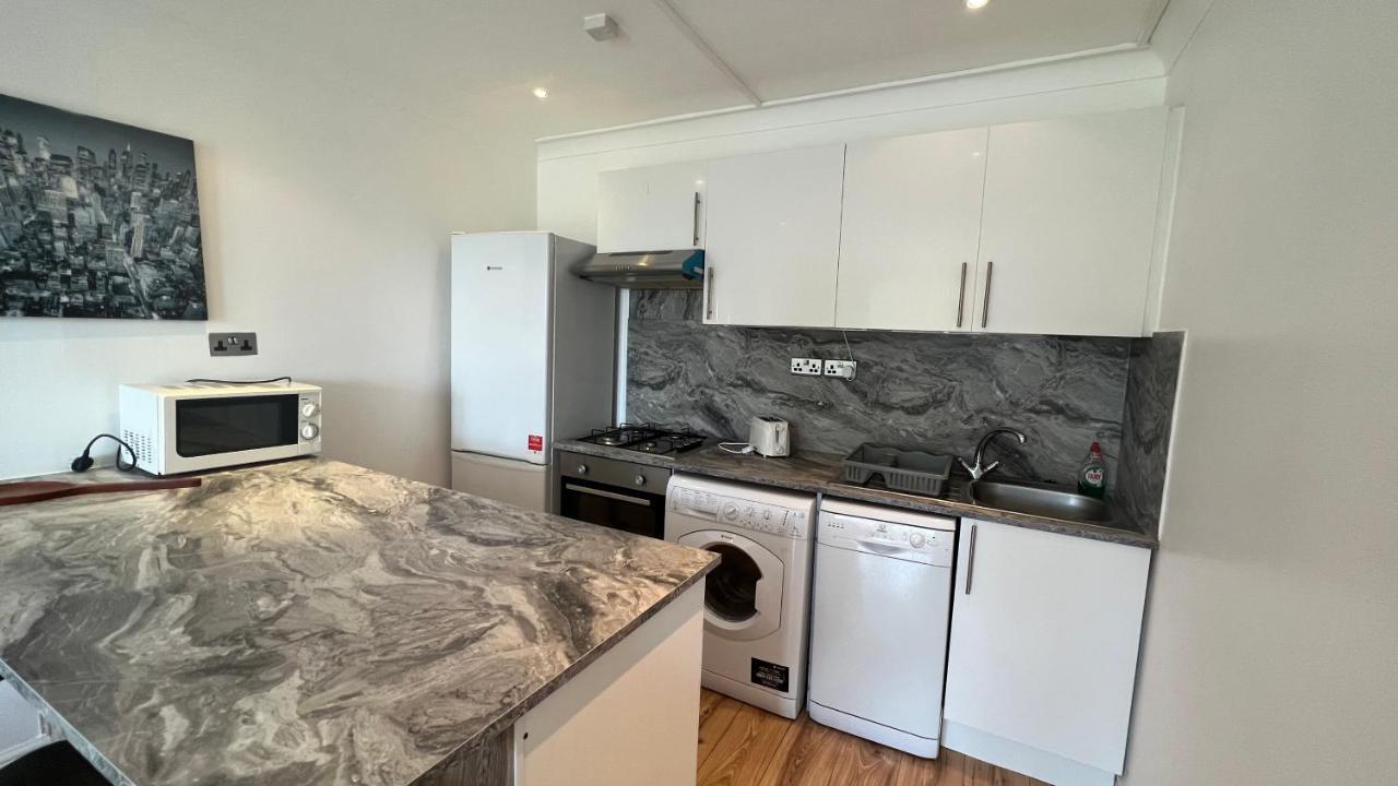 Comfy 2 Bedroom Apartments - Finchley Road, Λονδίνο Εξωτερικό φωτογραφία